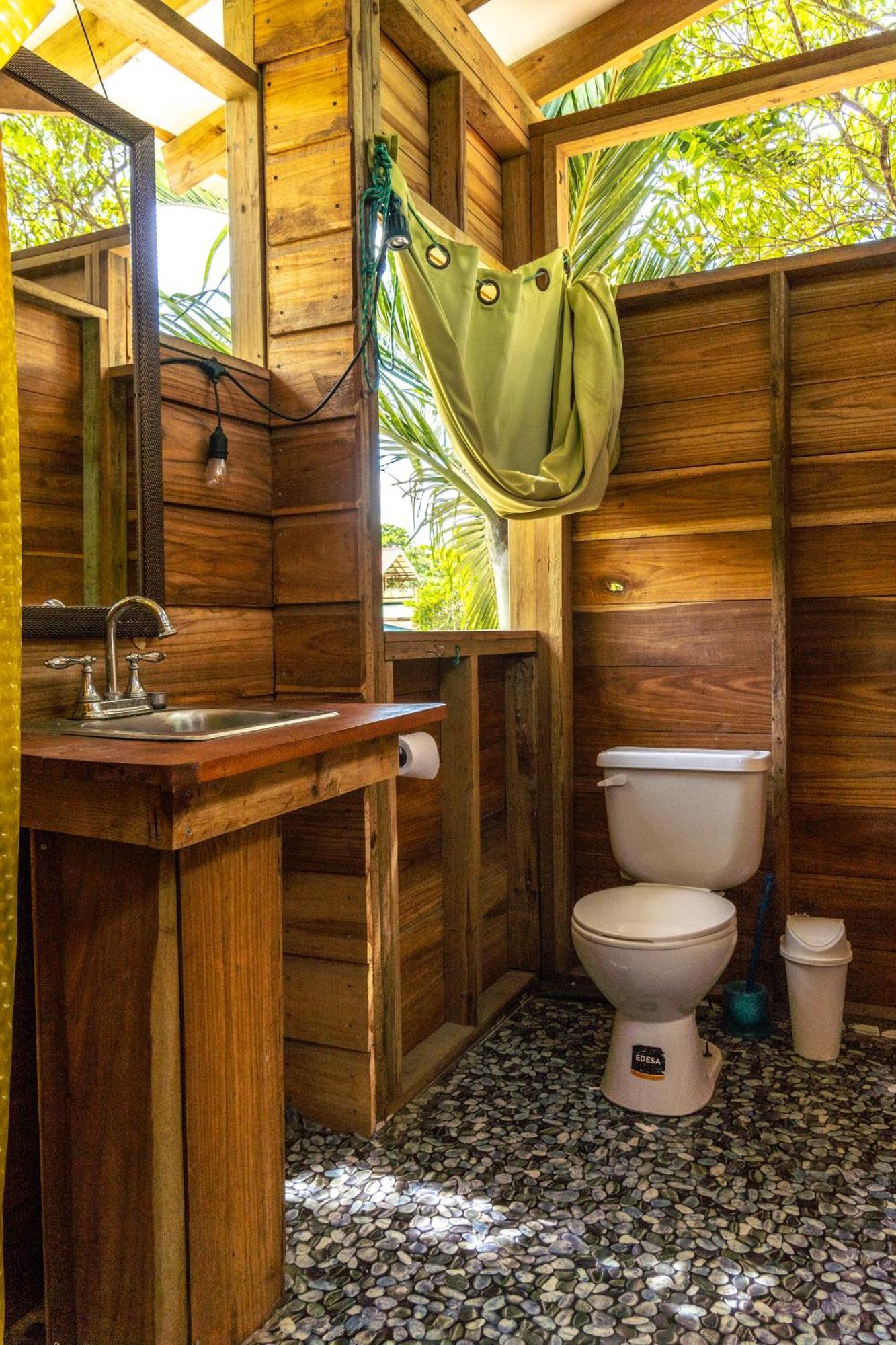 Garden Rooms Bocas del Toro Exterior foto